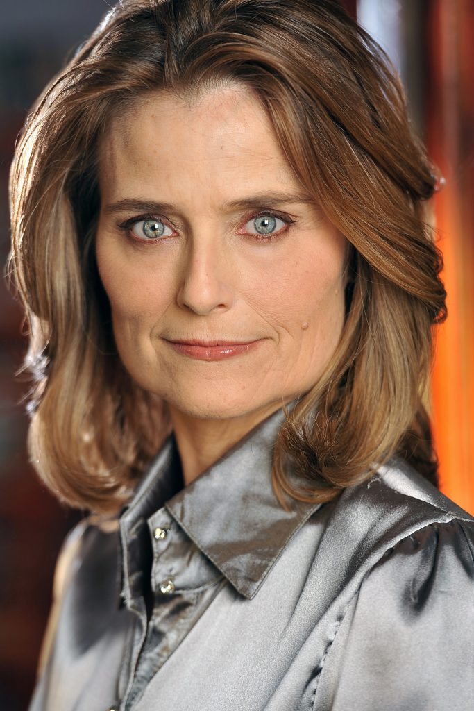 Elizabeth Karr